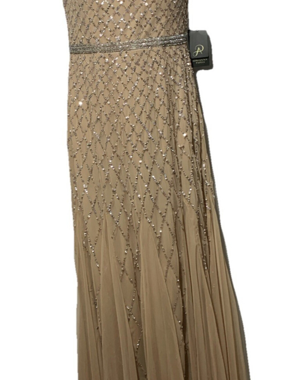 Adrianna Papell Short Sleeve Grid Beaded Gown with Intricate Beading Size 4